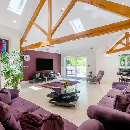 7 Bed In North Duffield Oc-l36327 * Skipwith