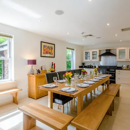 7 Bed In North Duffield Oc-l36327 * Skipwith