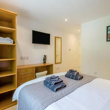7 Bed In North Duffield Oc-l36327