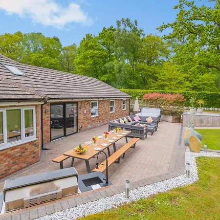 7 Bed In North Duffield Oc-l36327 Holiday home